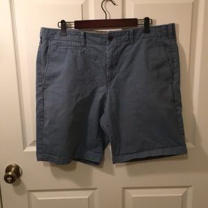 Gap Lived-in postal blue shorts
